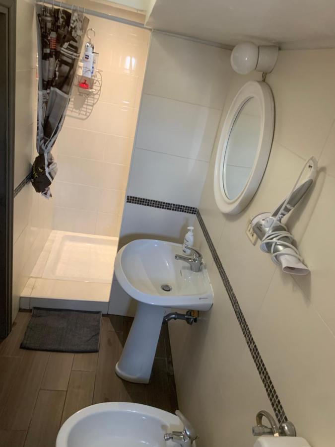 Short Stop Room Florenz Exterior foto